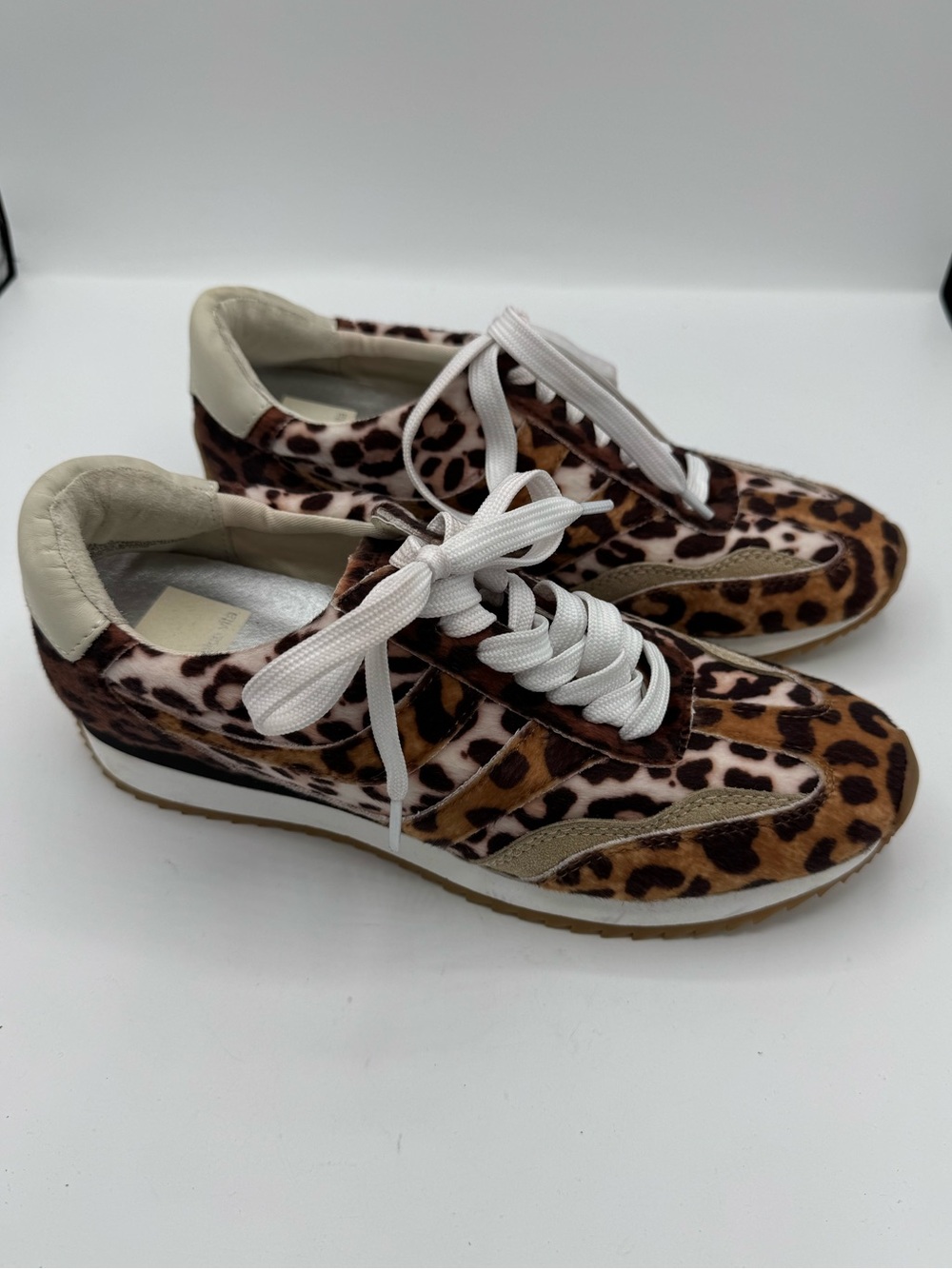 Dolce Vita Esha Leopard Print Sneaker size 8 trendy retro fall winter animal NEW